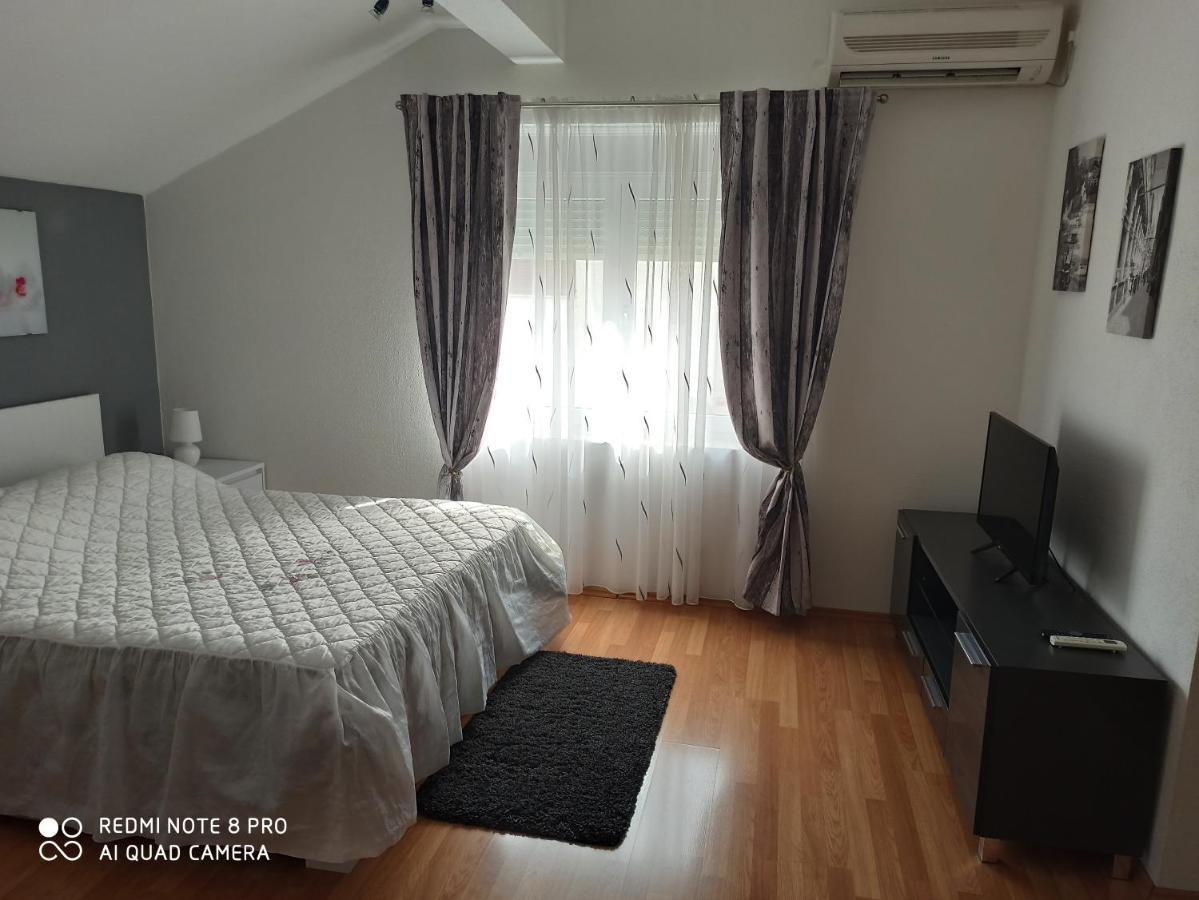 Apartments Roncevic Zadar Ngoại thất bức ảnh